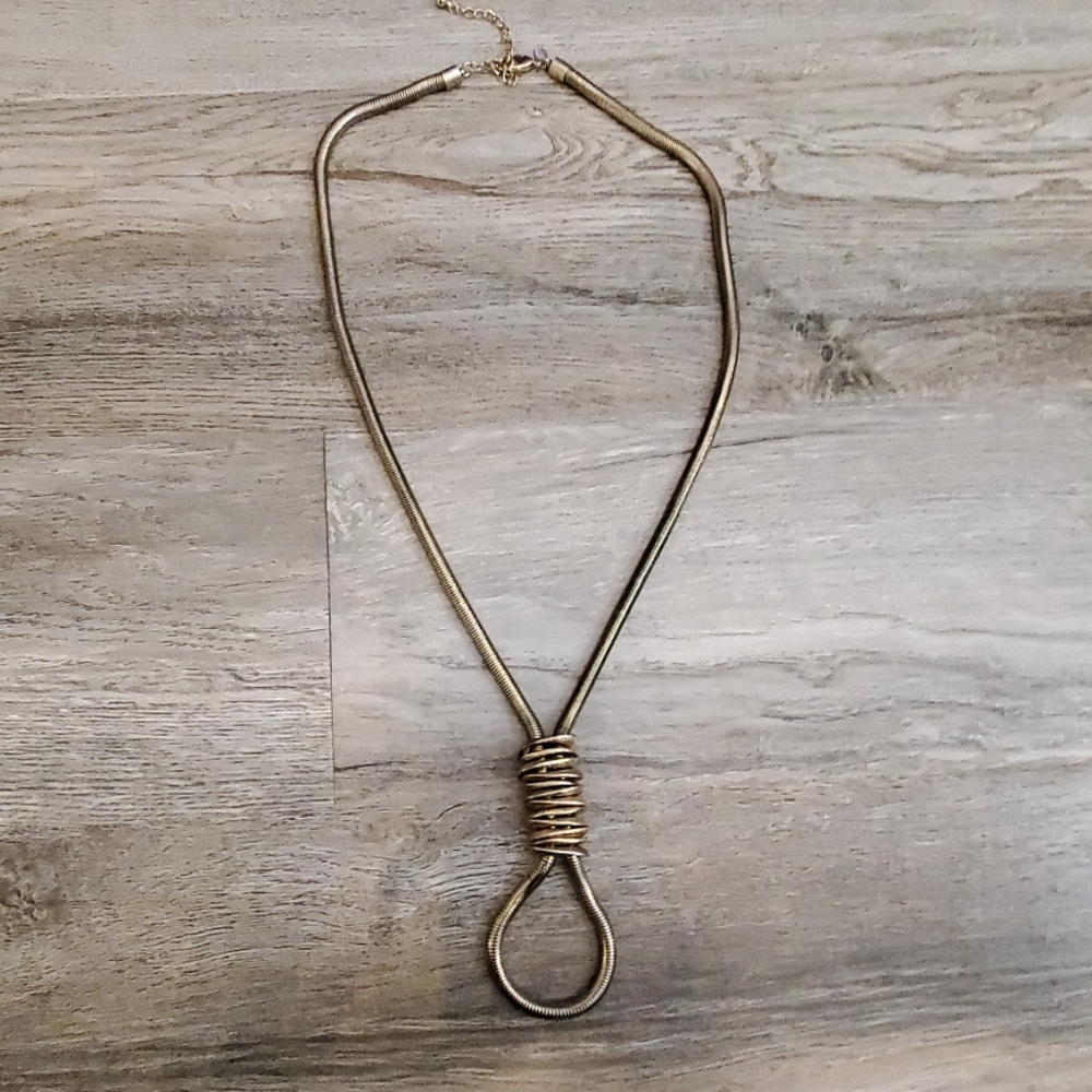 Textured gold necklace